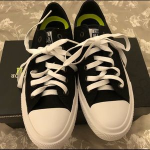 NWT Black Converse. W 7.5